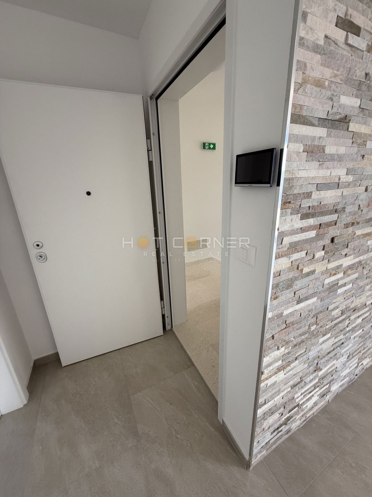 Medulin – Appartamento a 200 m dal mare, ampia terrazza con vista mare