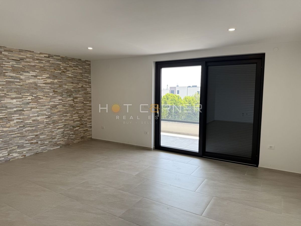 Medulin – Appartamento a 200 m dal mare, ampia terrazza con vista mare