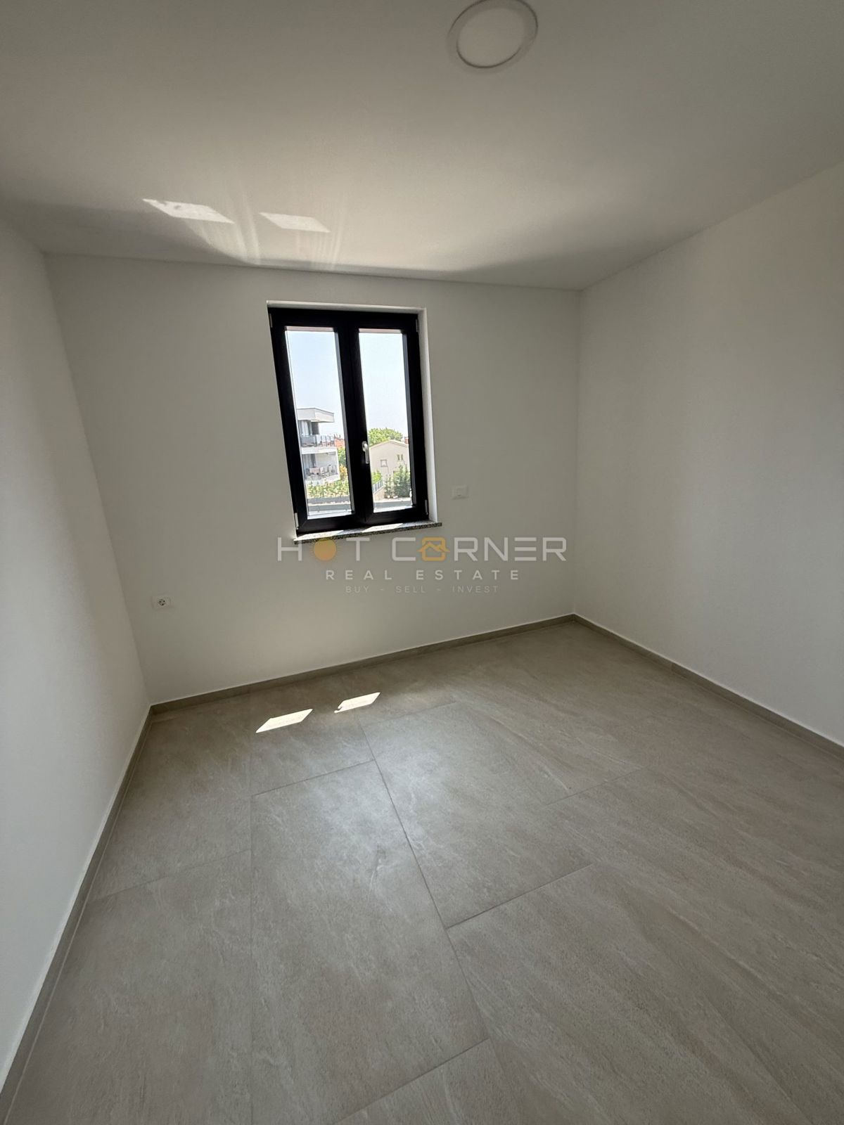 Medulin – Appartamento a 200 m dal mare, ampia terrazza con vista mare