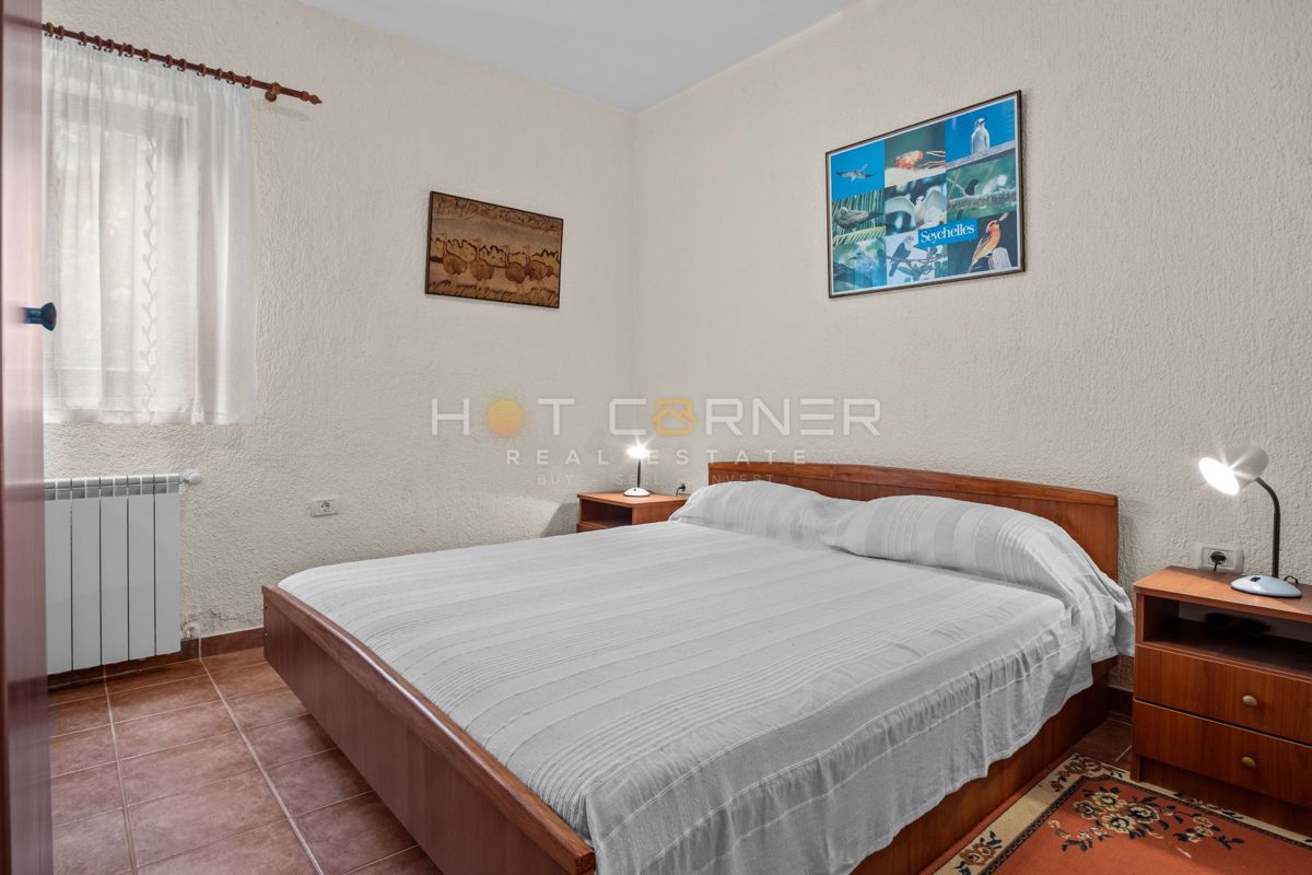 Casa con vista mare e ampio giardino – Banjole