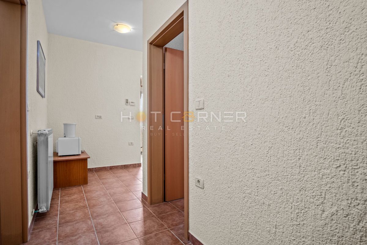 Casa con vista mare e ampio giardino – Banjole