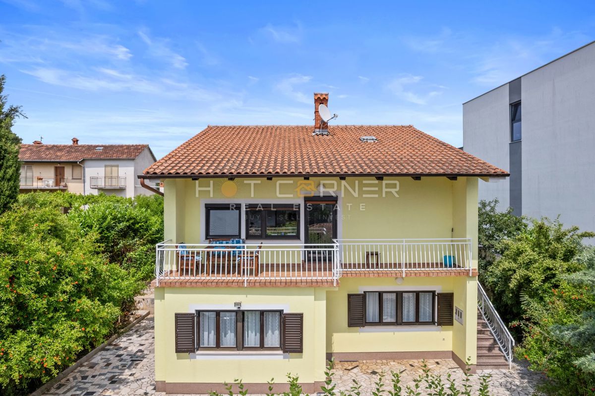 Casa con vista mare e ampio giardino – Banjole