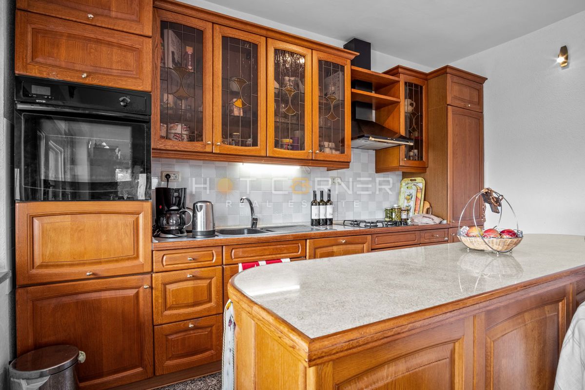 Casa con vista mare e ampio giardino – Banjole