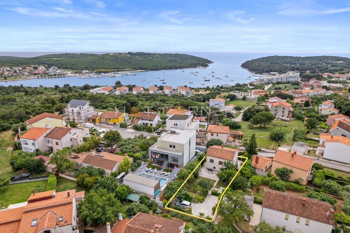 Casa con vista mare e ampio giardino – Banjole