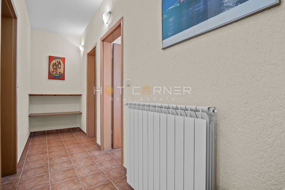 Casa con vista mare e ampio giardino – Banjole