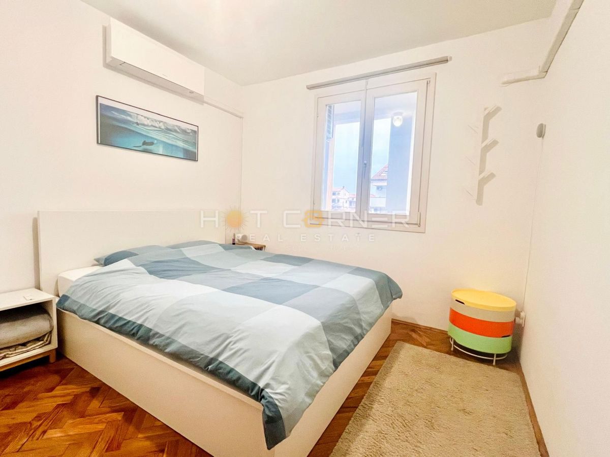 Appartamento a Rovigno – La scelta perfetta per una vita confortevole  Presentiamo un appartamento ben mantenuto e luminoso di 41 m², situato al se