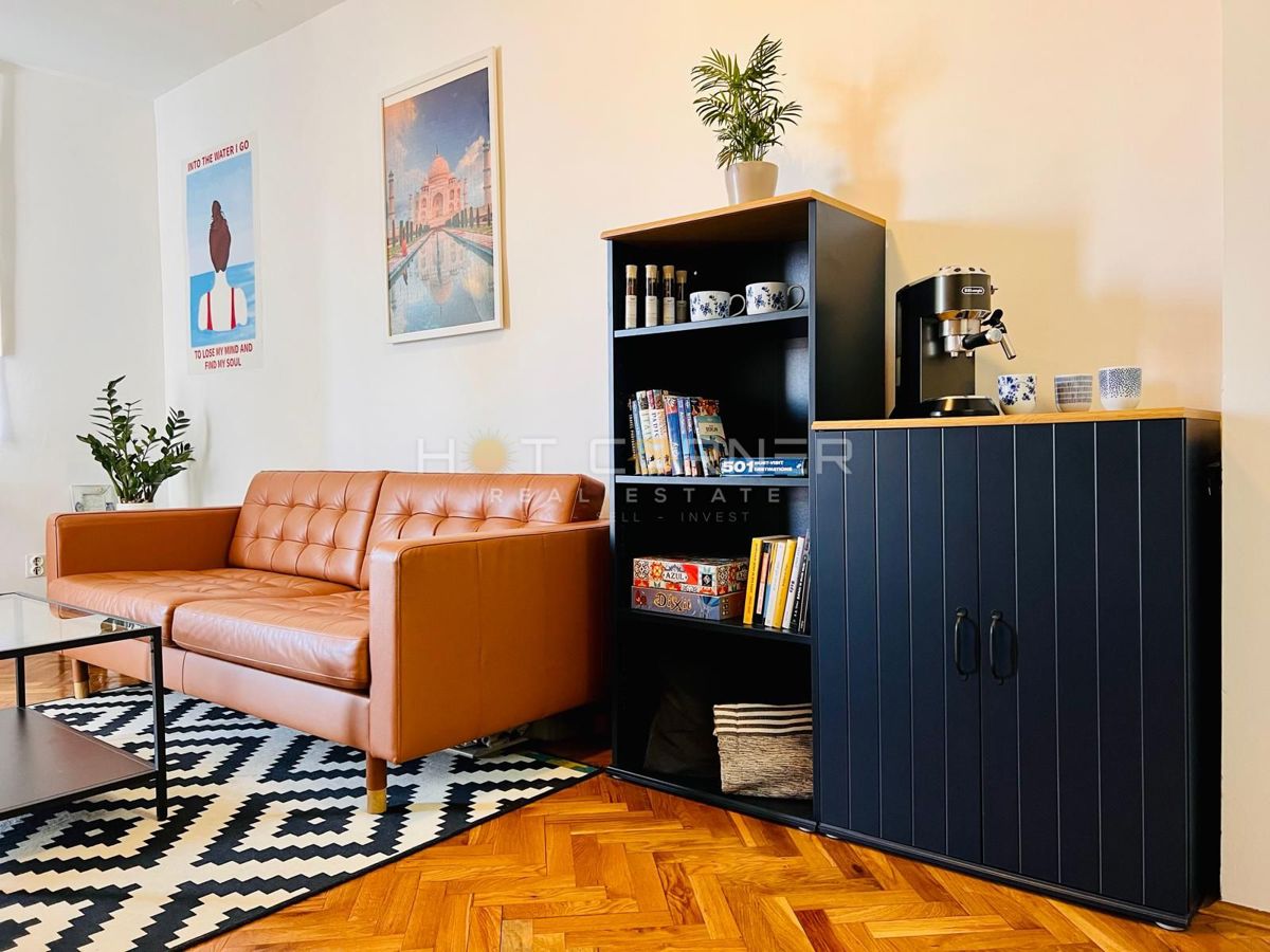 Appartamento a Rovigno – La scelta perfetta per una vita confortevole  Presentiamo un appartamento ben mantenuto e luminoso di 41 m², situato al se