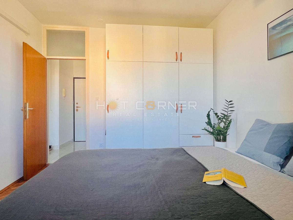 Appartamento a Rovigno – La scelta perfetta per una vita confortevole  Presentiamo un appartamento ben mantenuto e luminoso di 41 m², situato al se