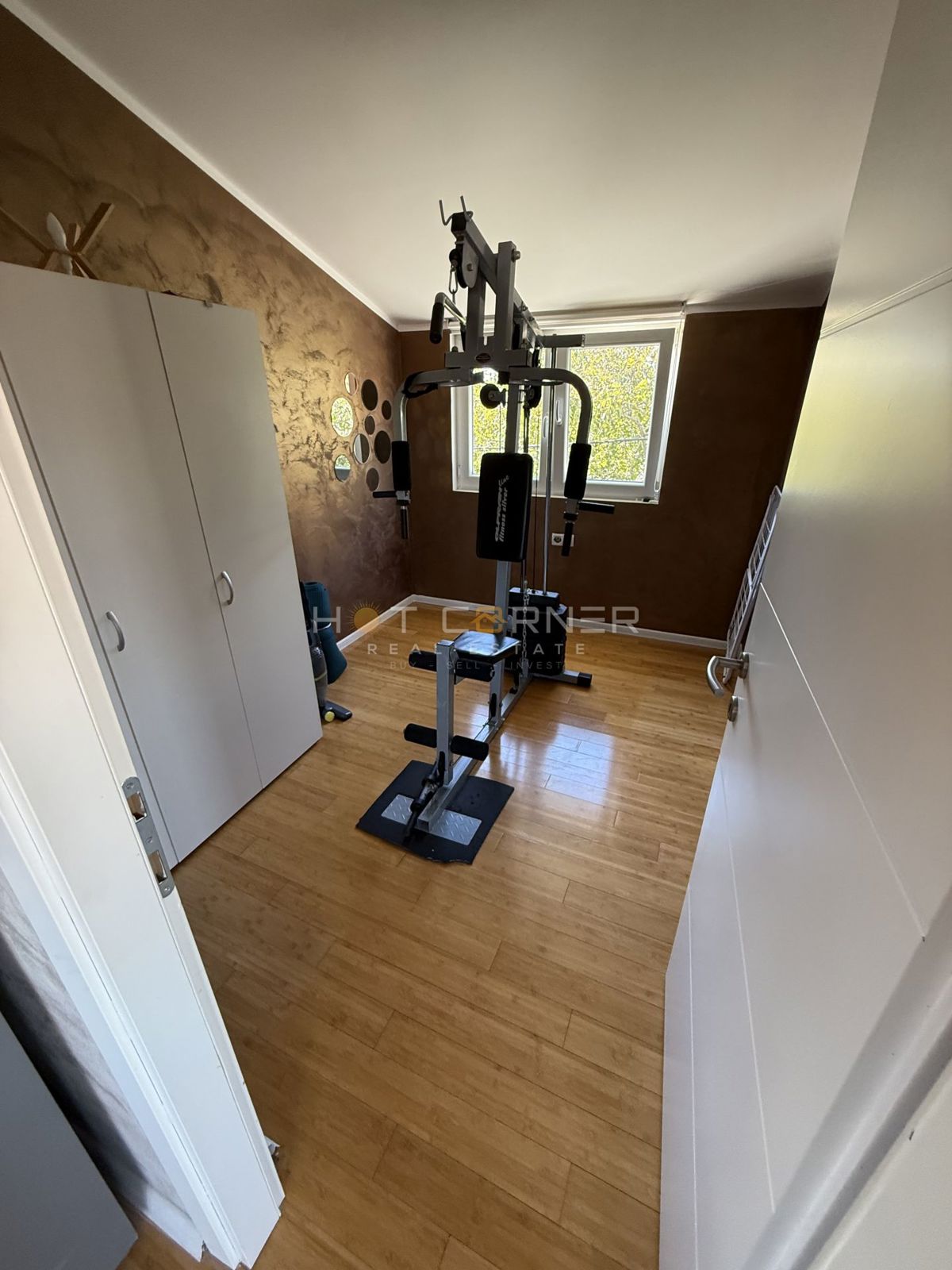 Occasione! Pomer, a 5 minuti dal mare, 2 appartamenti arredati con due camere da letto