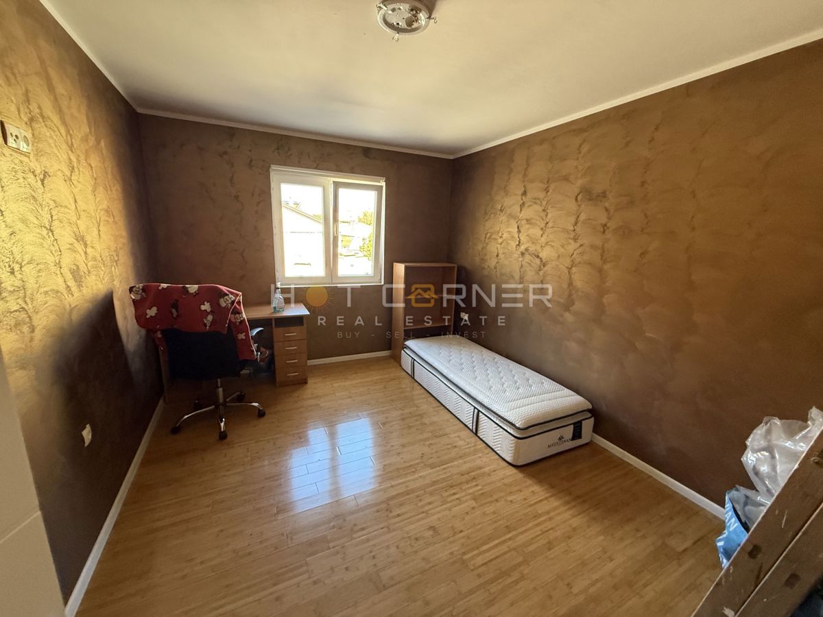 Occasione! Pomer, a 5 minuti dal mare, 2 appartamenti arredati con due camere da letto