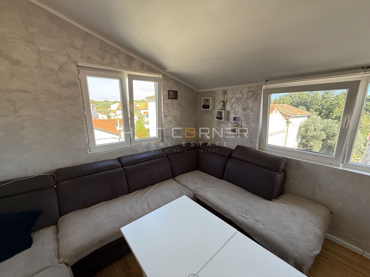 Occasione! Pomer, a 5 minuti dal mare, 2 appartamenti arredati con due camere da letto