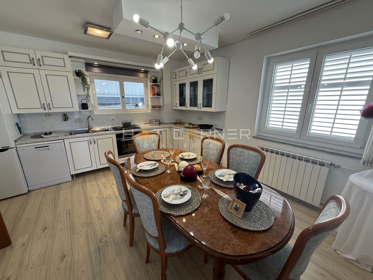 Pola, Busoler – appartamento arredato di alta qualità con 3 camere e giardino