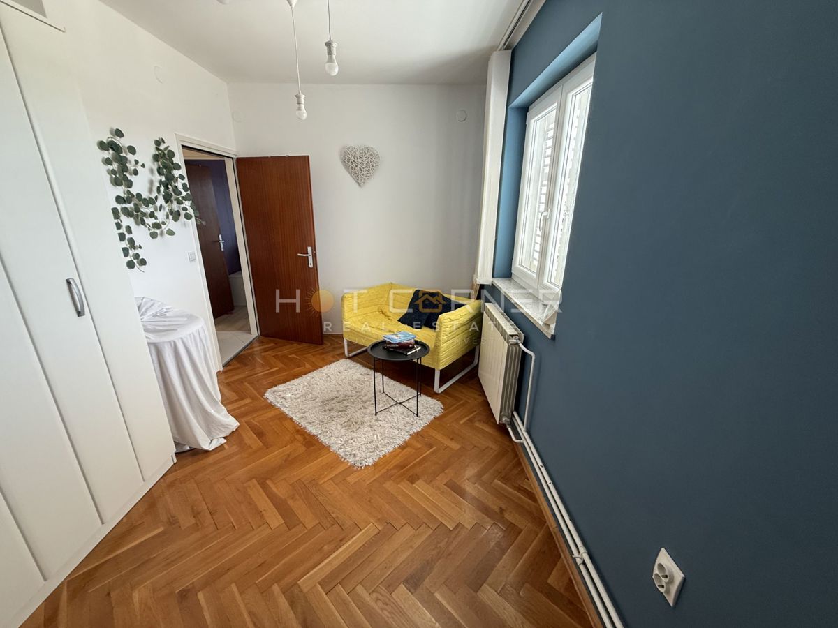 Pola, Busoler – appartamento arredato di alta qualità con 3 camere e giardino