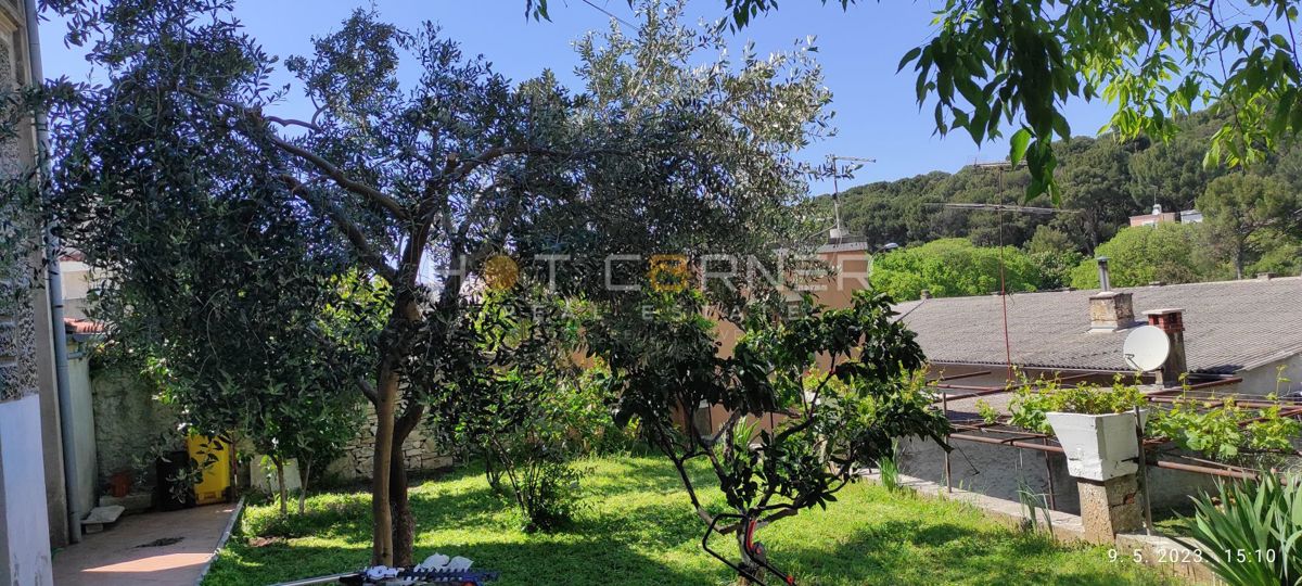 Autentica villa italiana con carattere - centro di Pola