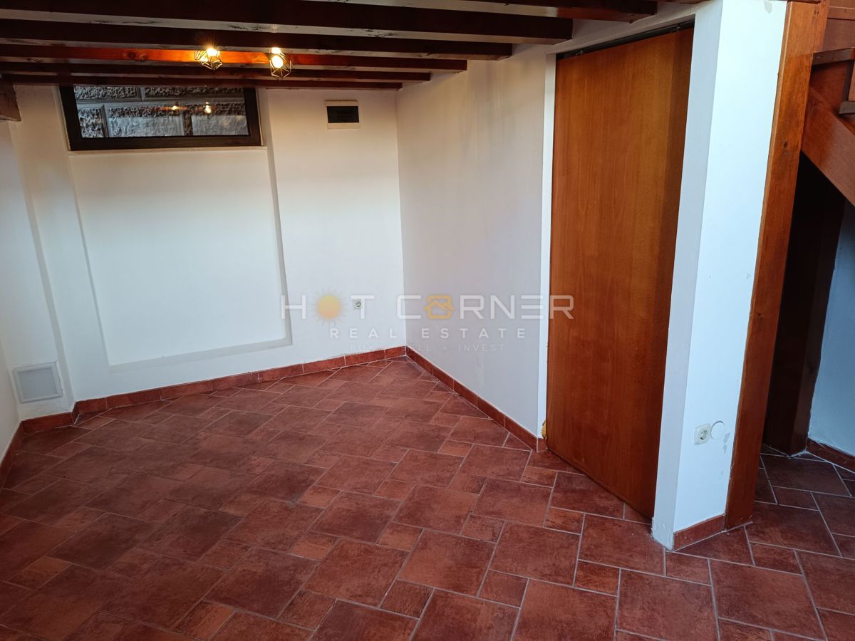 Autentica villa italiana con carattere - centro di Pola