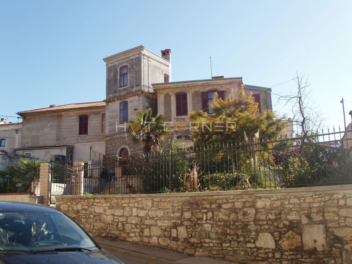 Autentica villa italiana con carattere - centro di Pola