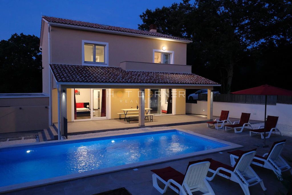 Casa Svetvinčenat, 220m2