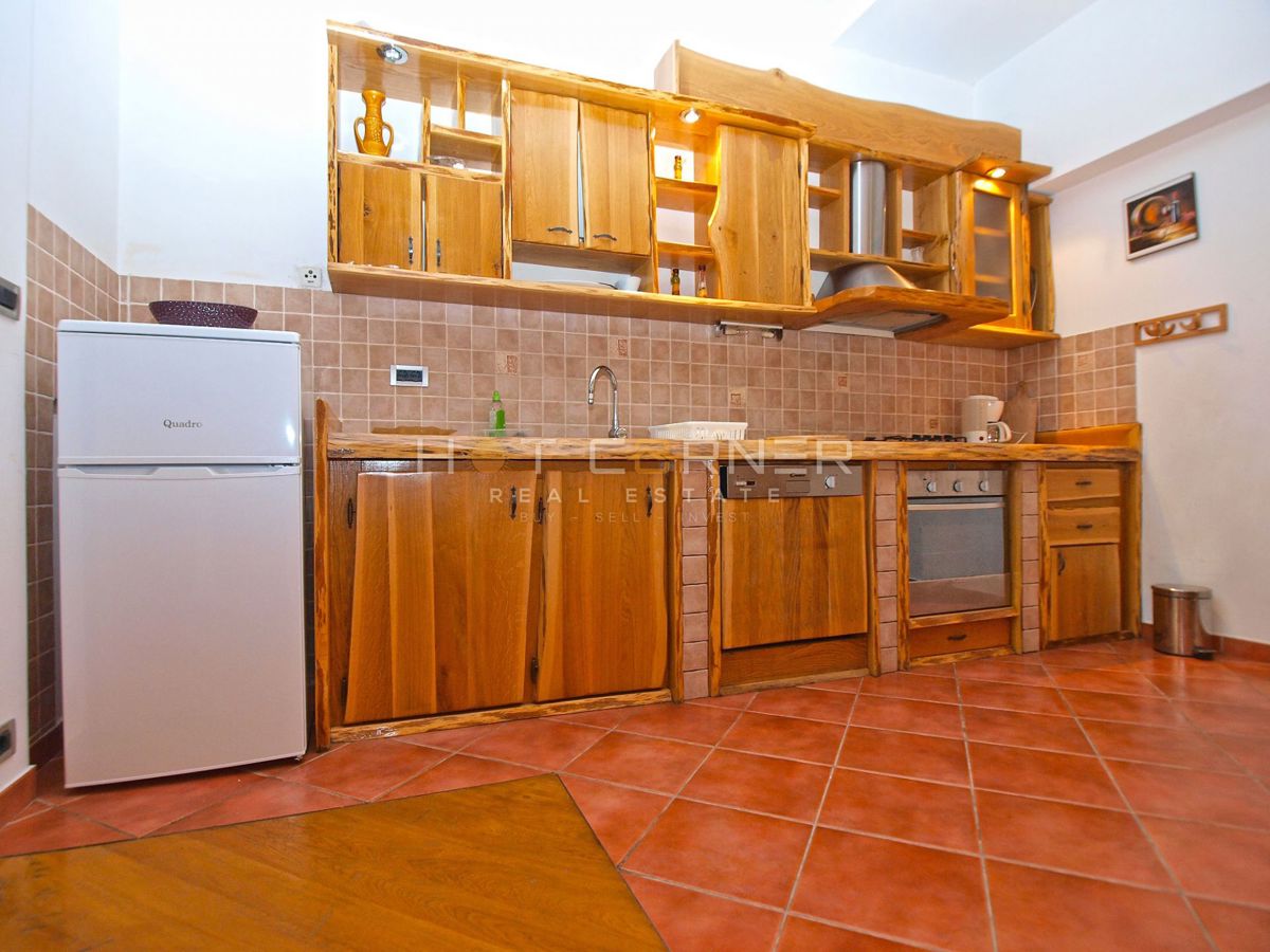 Appartamento Monte Zaro, Pula, 80m2