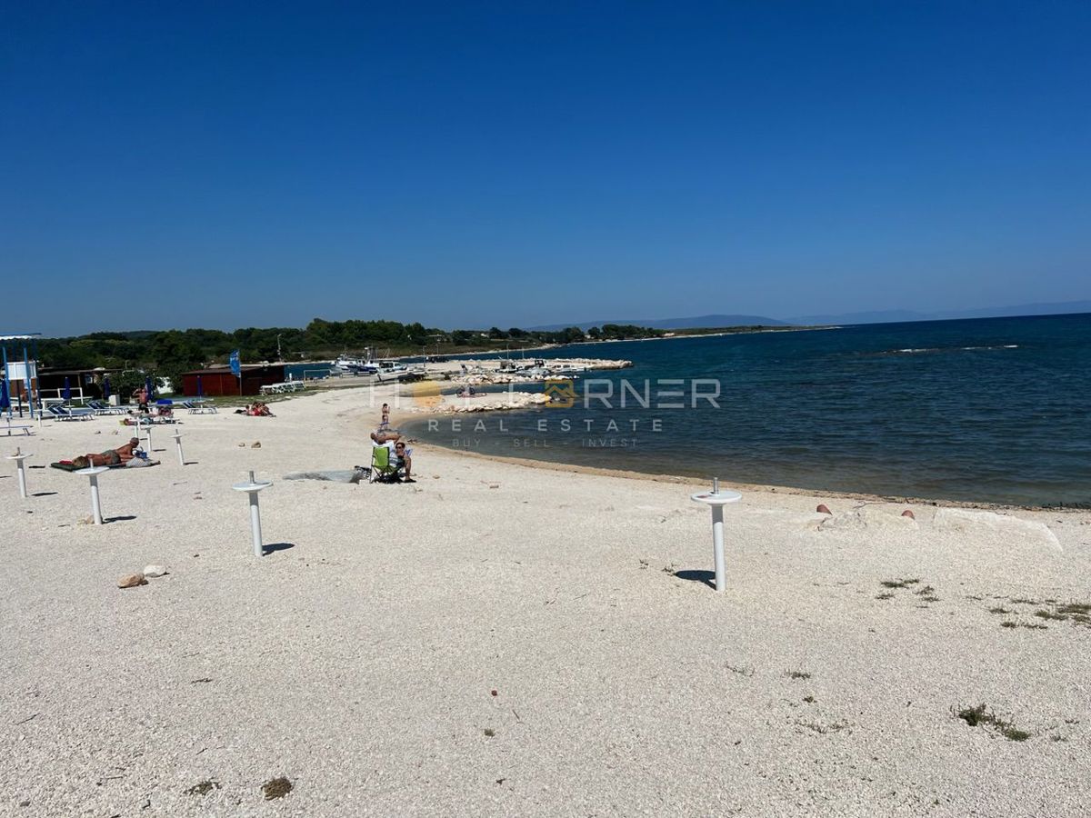 Ližnjan, a 400 m dalla spiaggia, lussuoso appartamento moderno al piano terra con giardino di 80 m2 