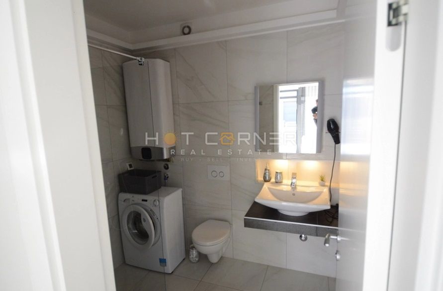 Medulin, appartamento top in posizione top, giardino, piscina, vicino alla spiaggia