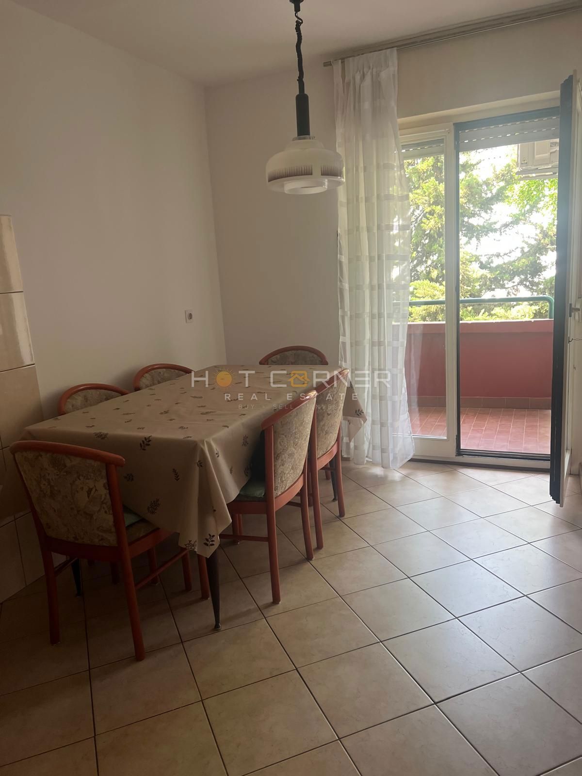 APPARTAMENTO ŠIJANA, 2 CAMERE, 2 TERRAZZE, 1° PIANO