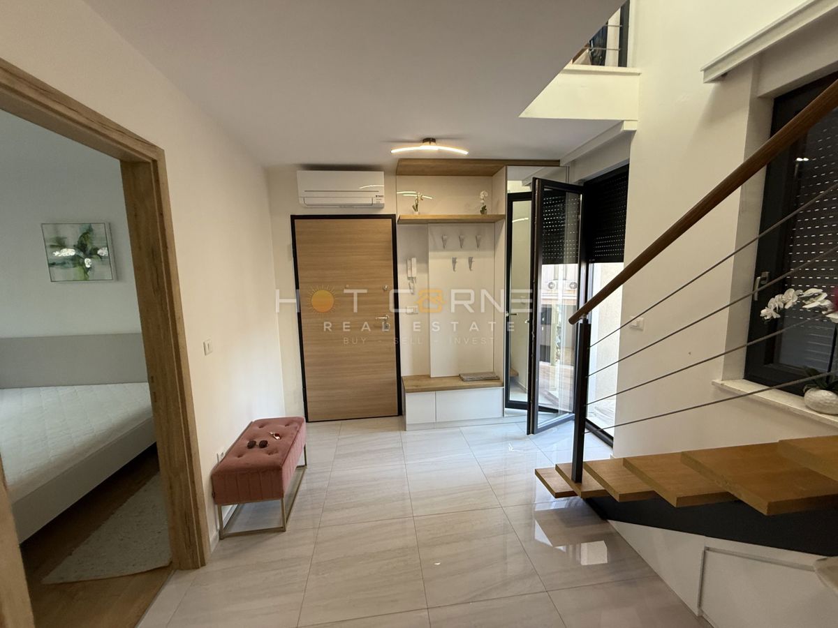 Medulin, penthouse, 1ª fila al mare, vista mare aperta