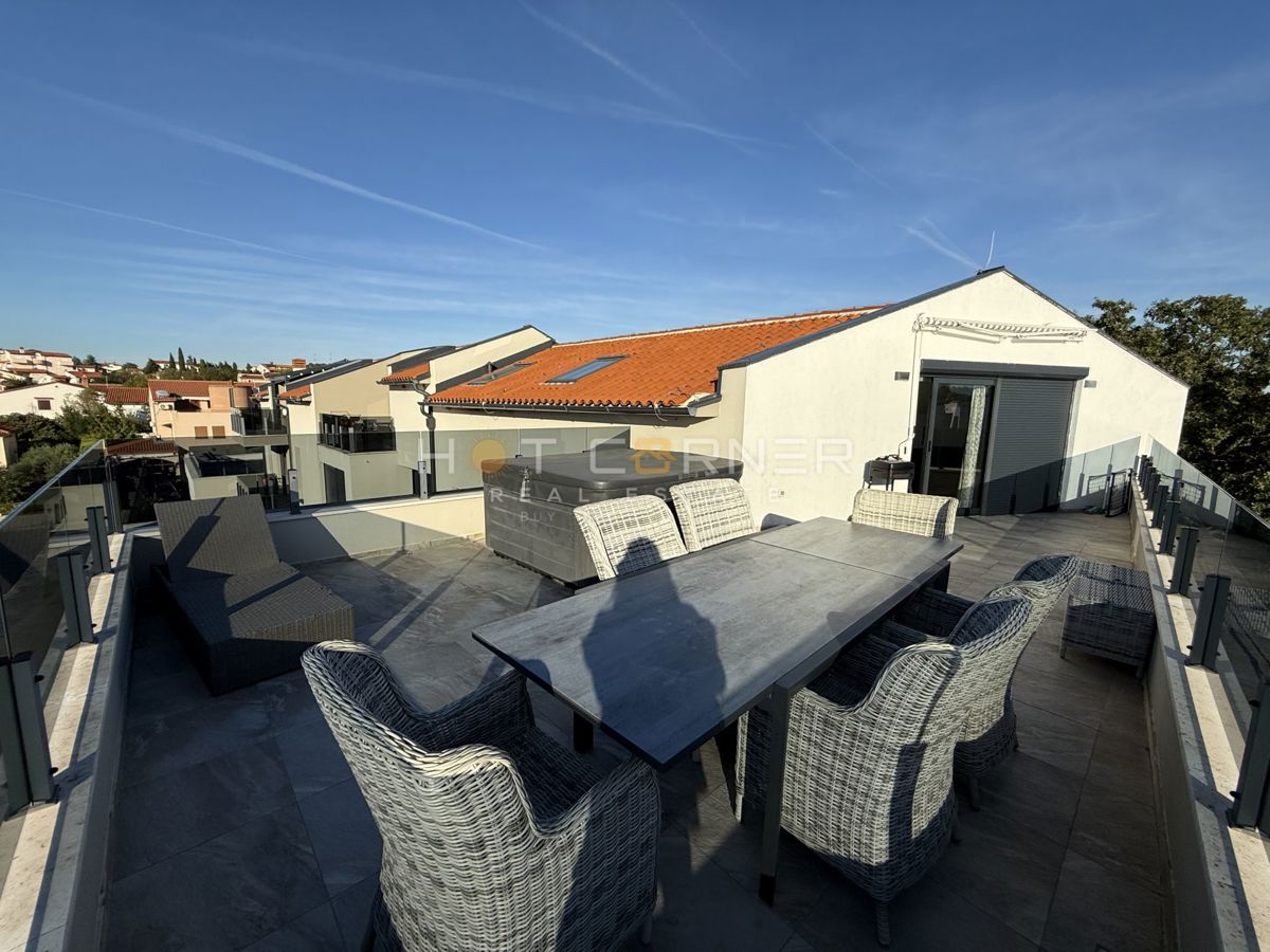 Medulin, penthouse, 1ª fila al mare, vista mare aperta