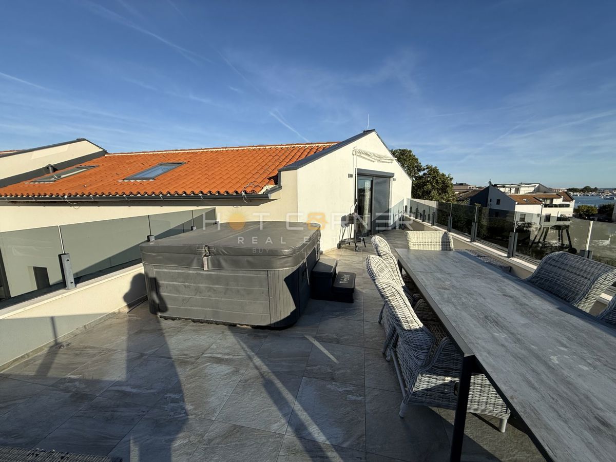 Medulin, penthouse, 1ª fila al mare, vista mare aperta