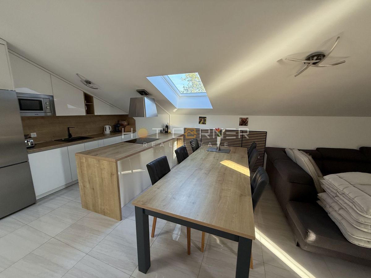 Medulin, penthouse, 1ª fila al mare, vista mare aperta