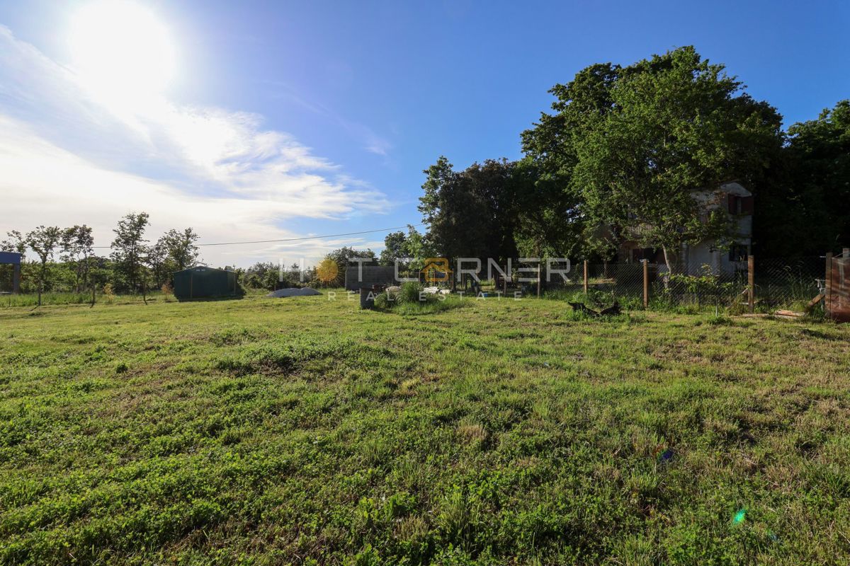 Terreno Valtura, Ližnjan, 1.500m2