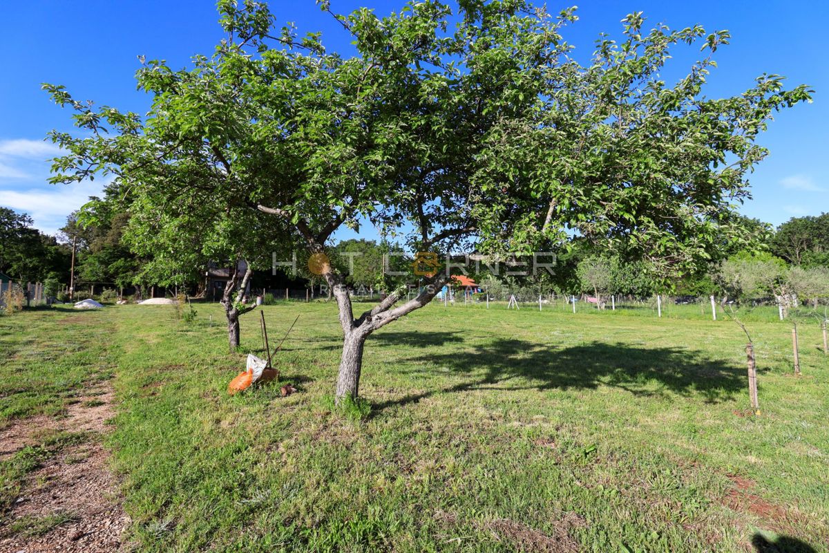 Terreno Valtura, Ližnjan, 1.500m2