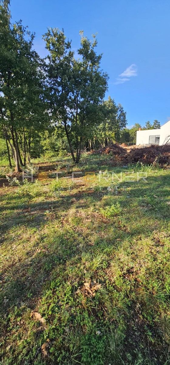 Barban, Piccola Casa con Piscina in un Ambiente Incantevole, a 8 km dalle Spiagge