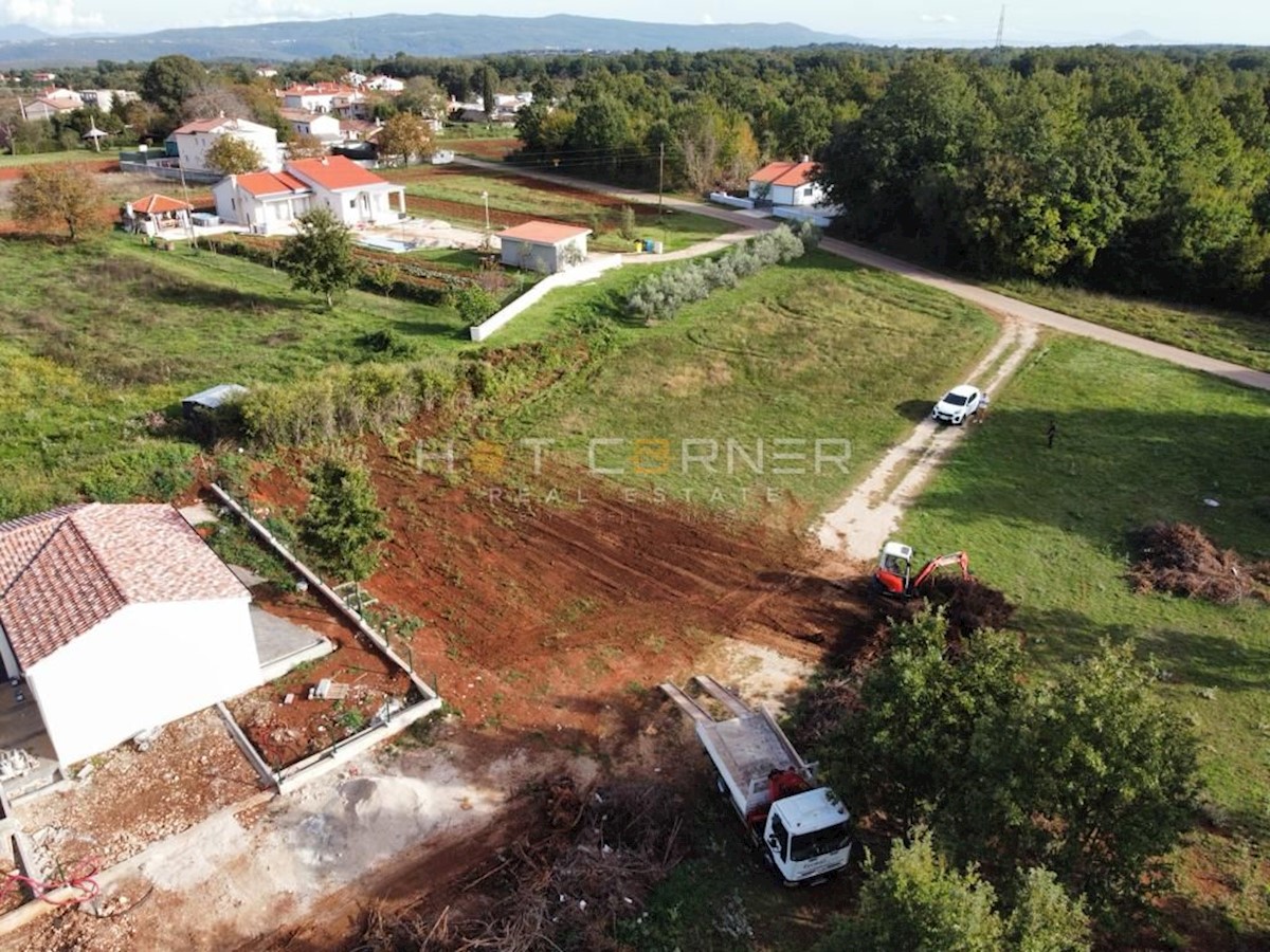 Barban, Piccola Casa con Piscina in un Ambiente Incantevole, a 8 km dalle Spiagge