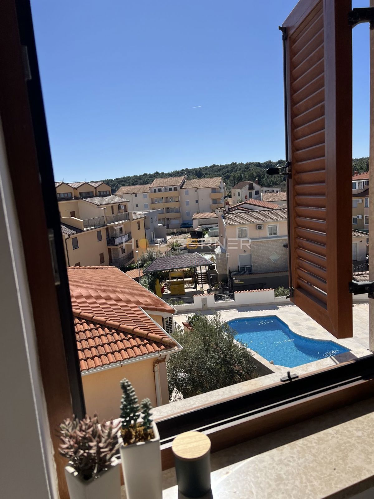Appartamento di lusso, vista panoramica sul mare, terrazza sul tetto, garage