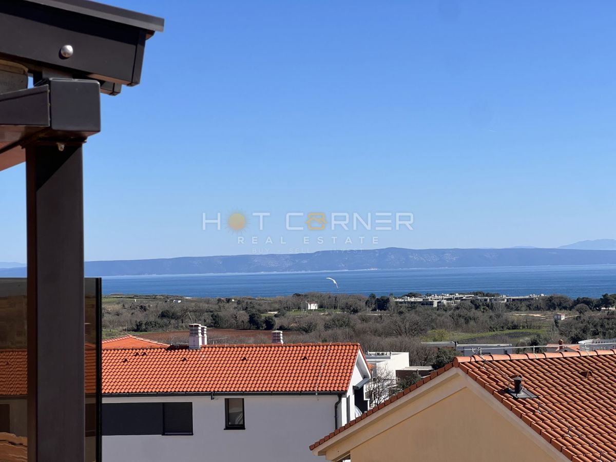 Appartamento di lusso, vista panoramica sul mare, terrazza sul tetto, garage