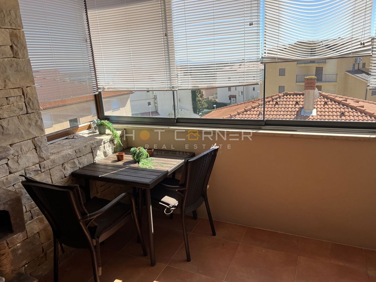 Appartamento di lusso, vista panoramica sul mare, terrazza sul tetto, garage