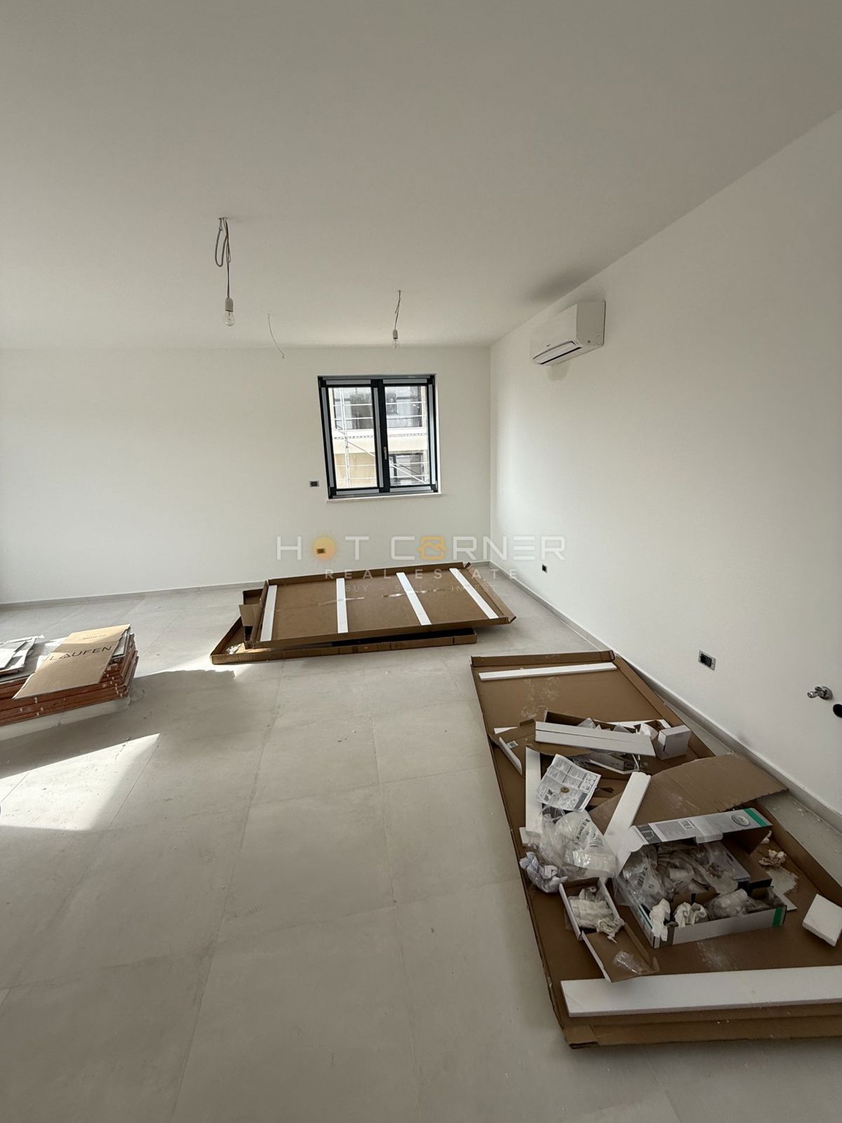 Posizione top, Pješčana Uvala, appartamento di lusso in una nuova costruzione con vista mare, a 400 m dalla spiaggia!