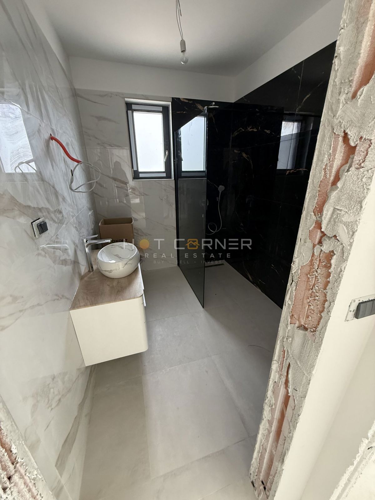 Posizione top, Pješčana Uvala, appartamento di lusso in una nuova costruzione con vista mare, a 400 m dalla spiaggia!