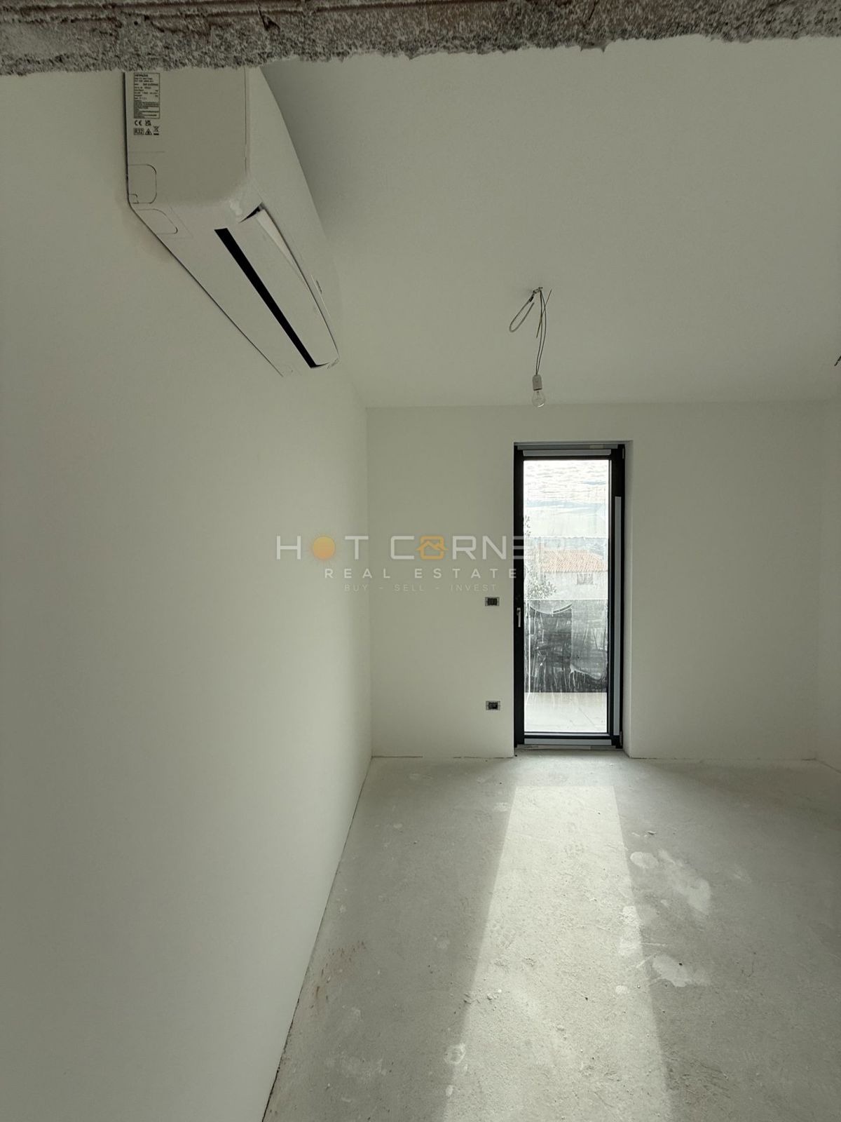 Posizione top, Pješčana Uvala, appartamento di lusso in una nuova costruzione con vista mare, a 400 m dalla spiaggia!