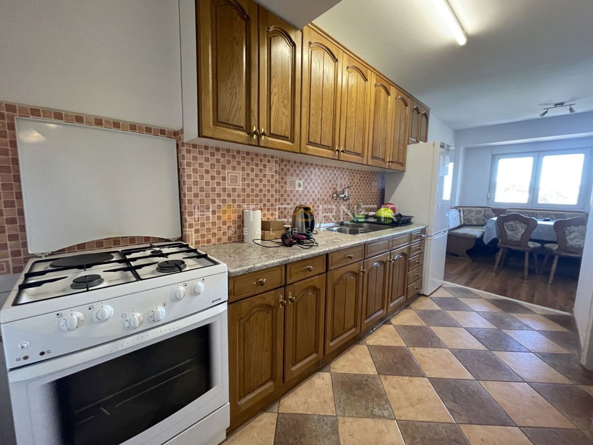 Appartamento Šijana, Pula, 65m2