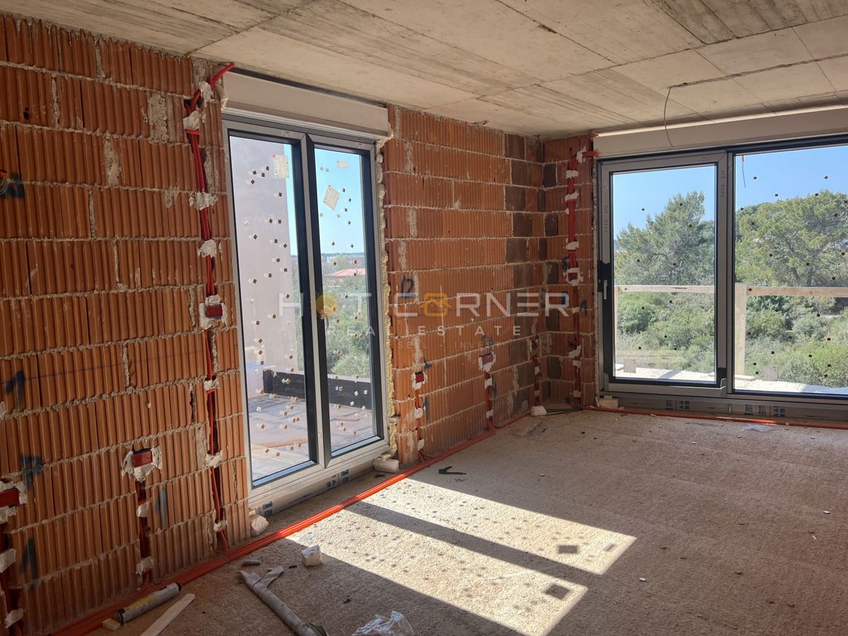 Medulin, 650 m dalla spiaggia, 2 camere da letto, terrazza sul tetto, vista mare mozzafiato!