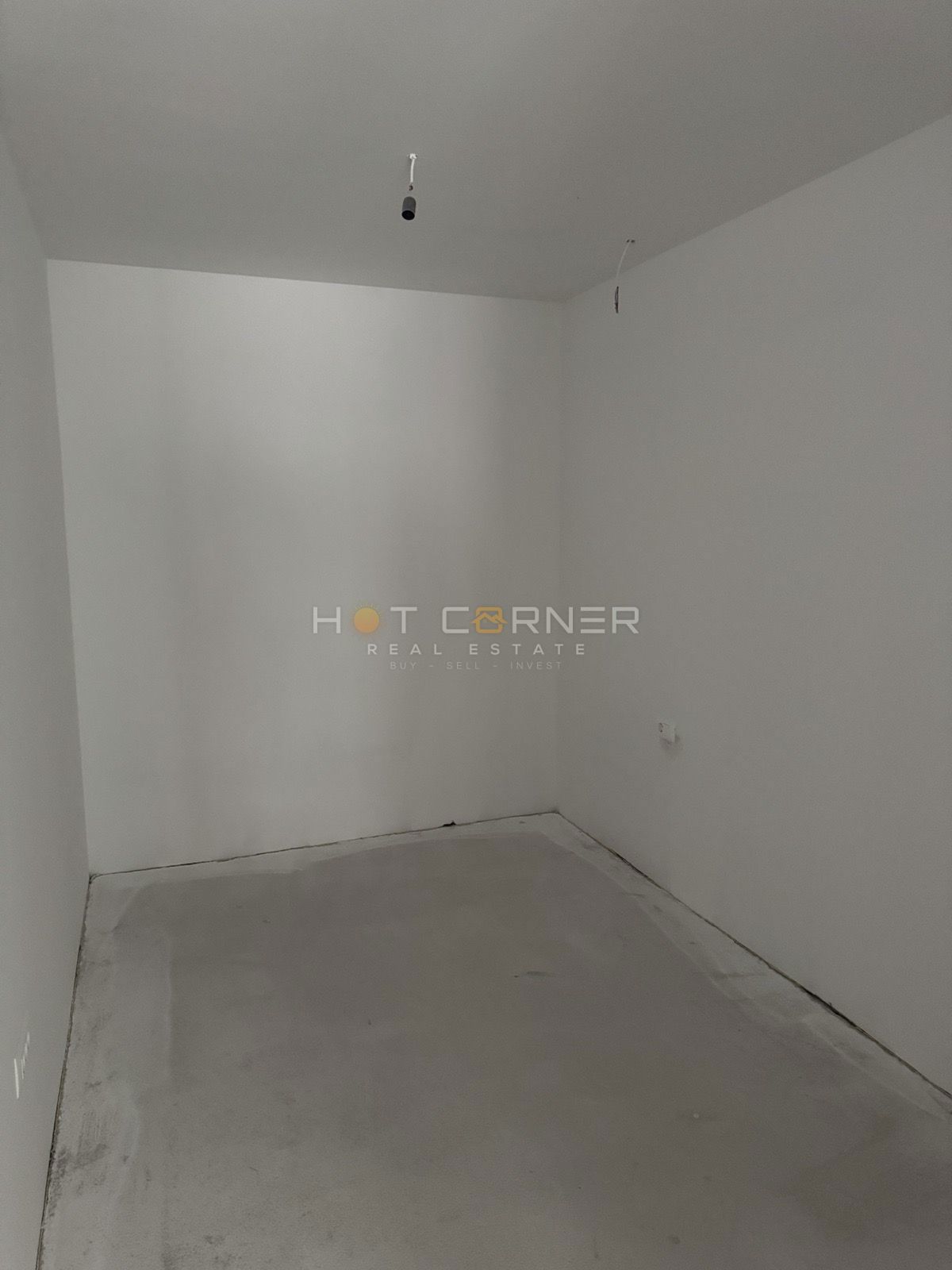 Pola, centro città, appartamento trilocale in un edificio moderno, garage