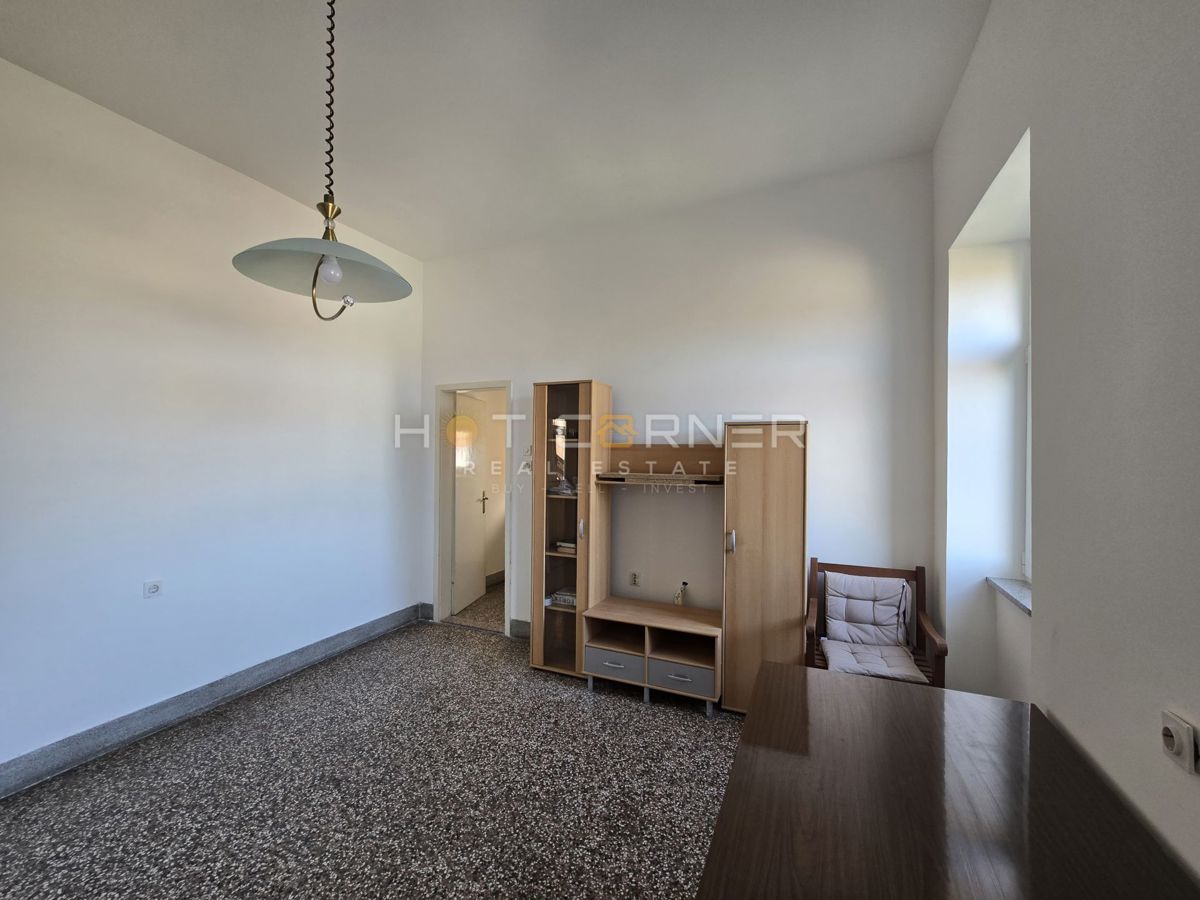 Appartamento Centar, Pula, 67m2