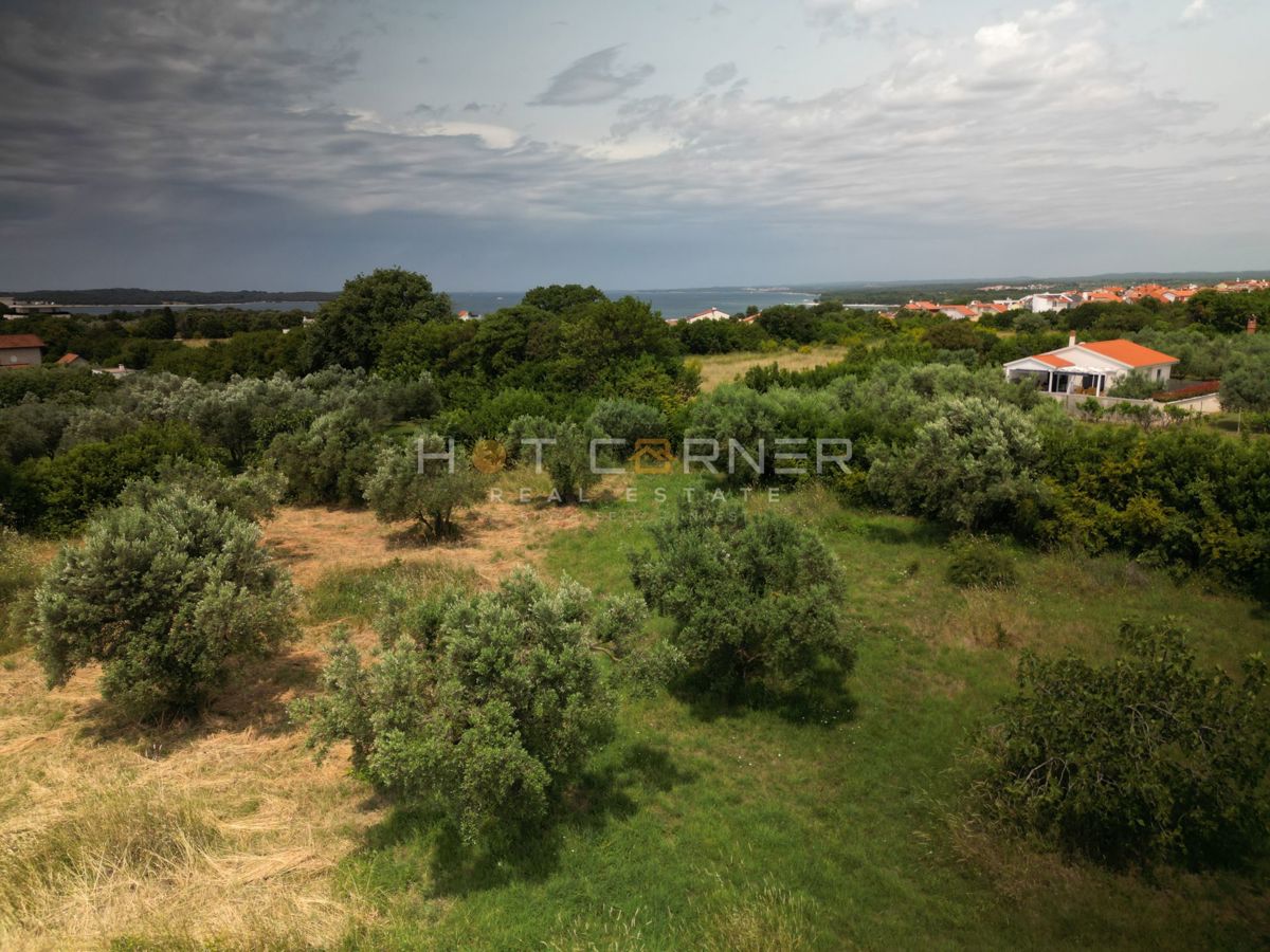 Appartamento a Stignano con vista mare e posto auto privato.