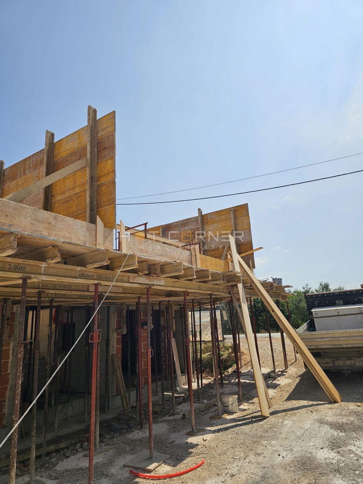 Appartamento a Stignano con vista mare e posto auto privato.