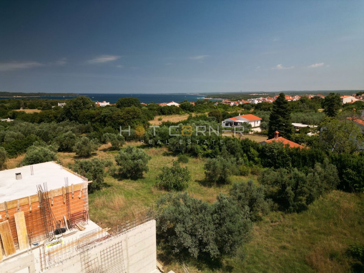 Appartamento a Stignano con vista mare e posto auto privato.