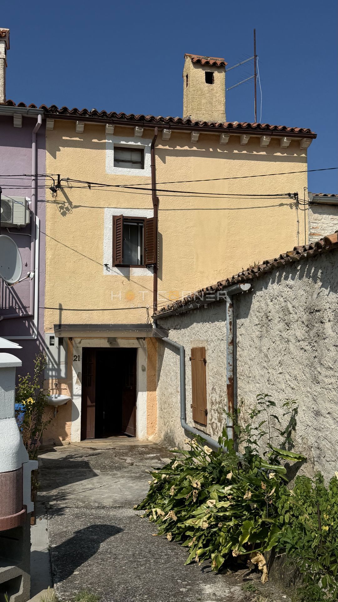 Casa in pietra istriana con terreno edificabile 