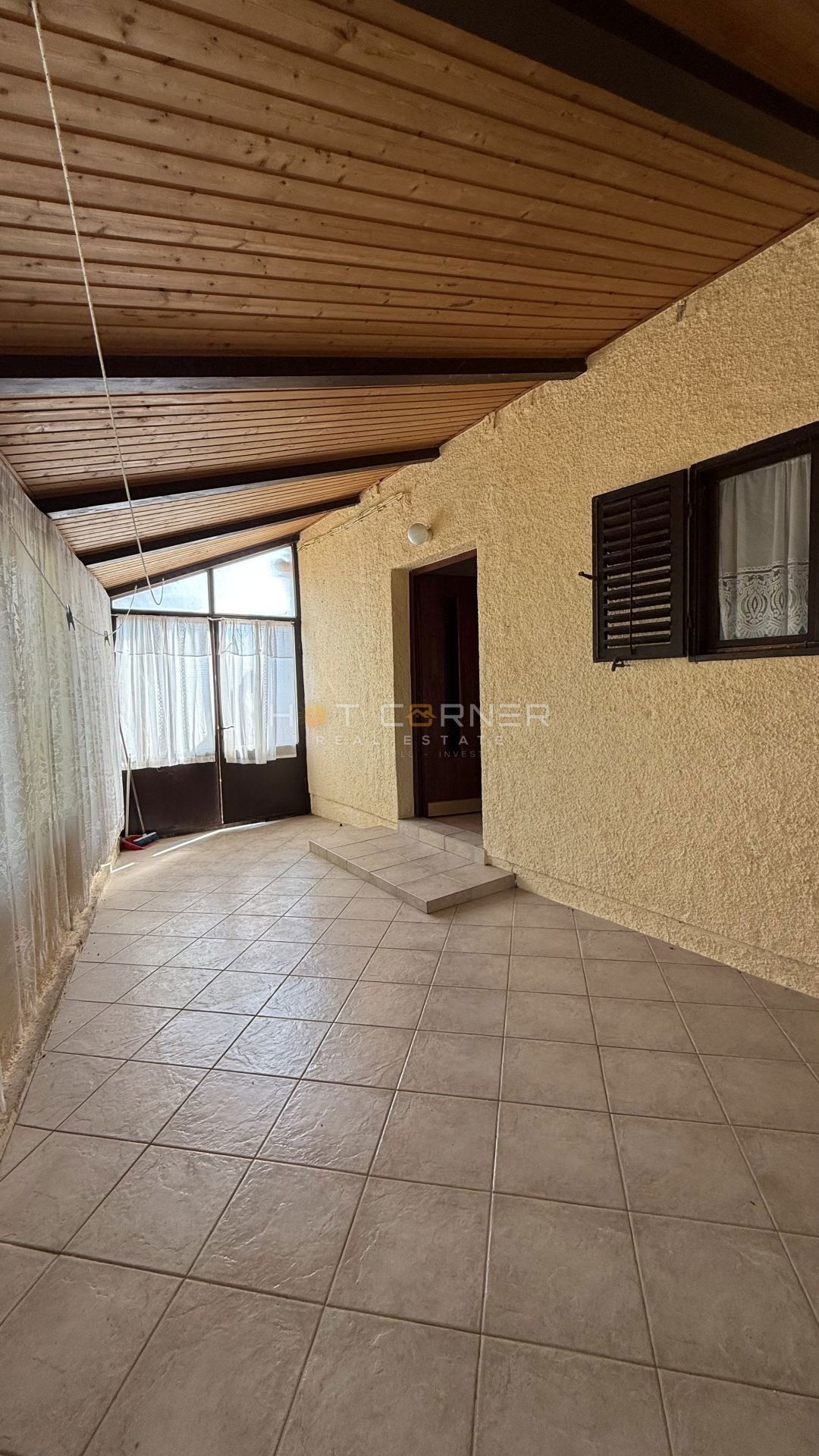 Casa in pietra istriana con terreno edificabile 