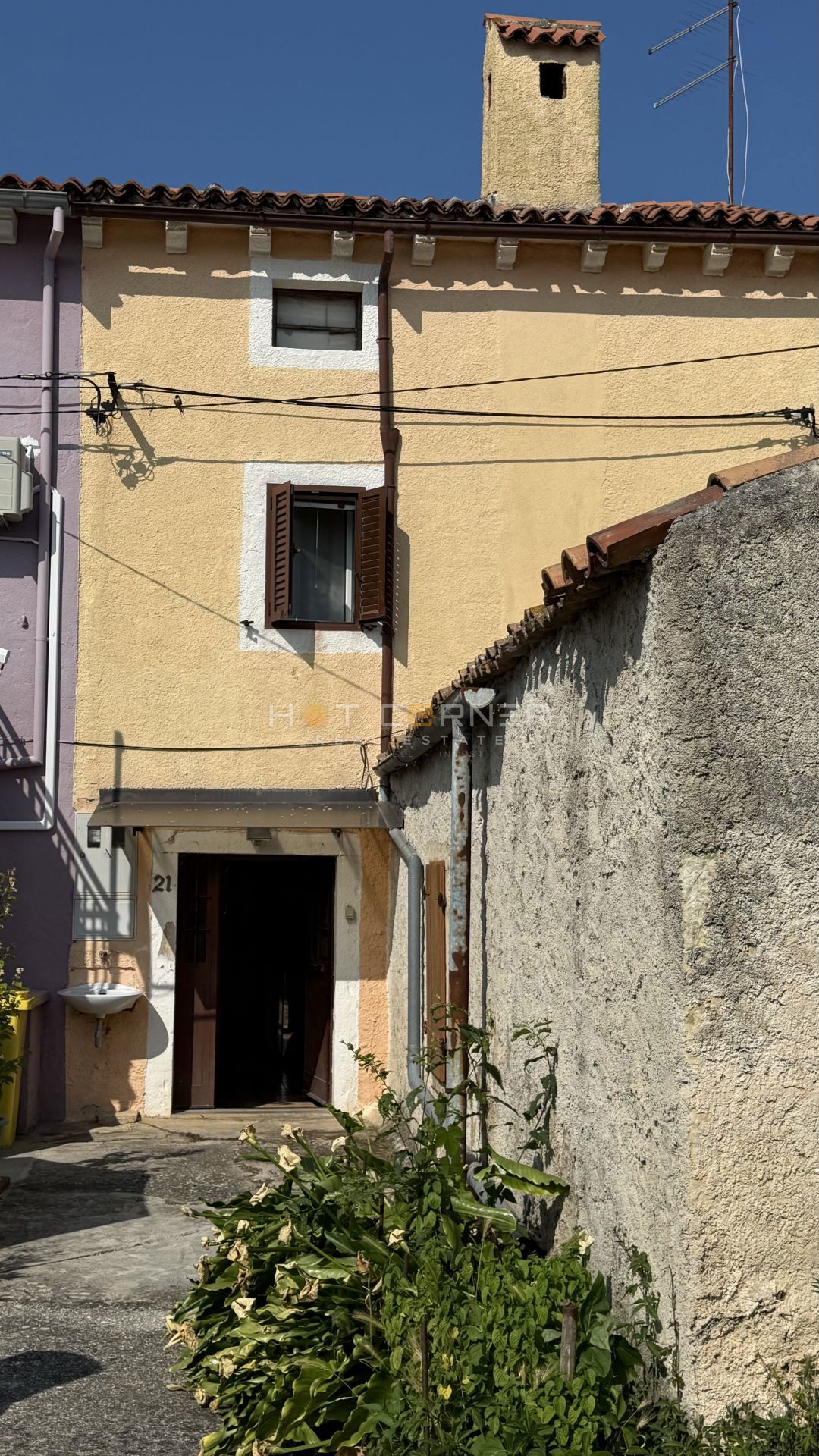 Casa in pietra istriana con terreno edificabile 