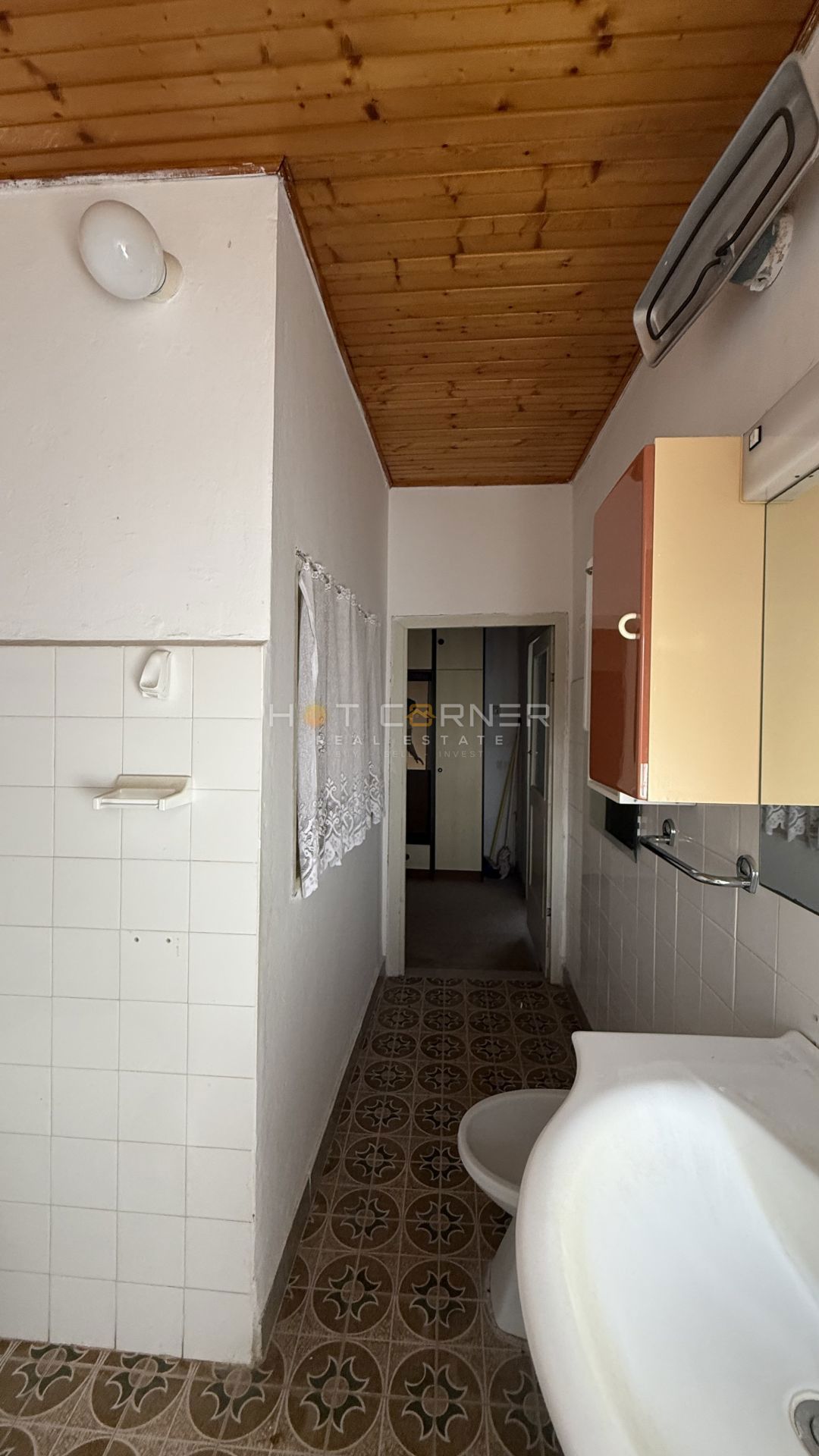 Casa in pietra istriana con terreno edificabile 